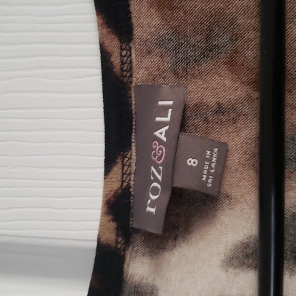 Roz & Ali 3/4 sleeve Dress - Picture 3 of 4